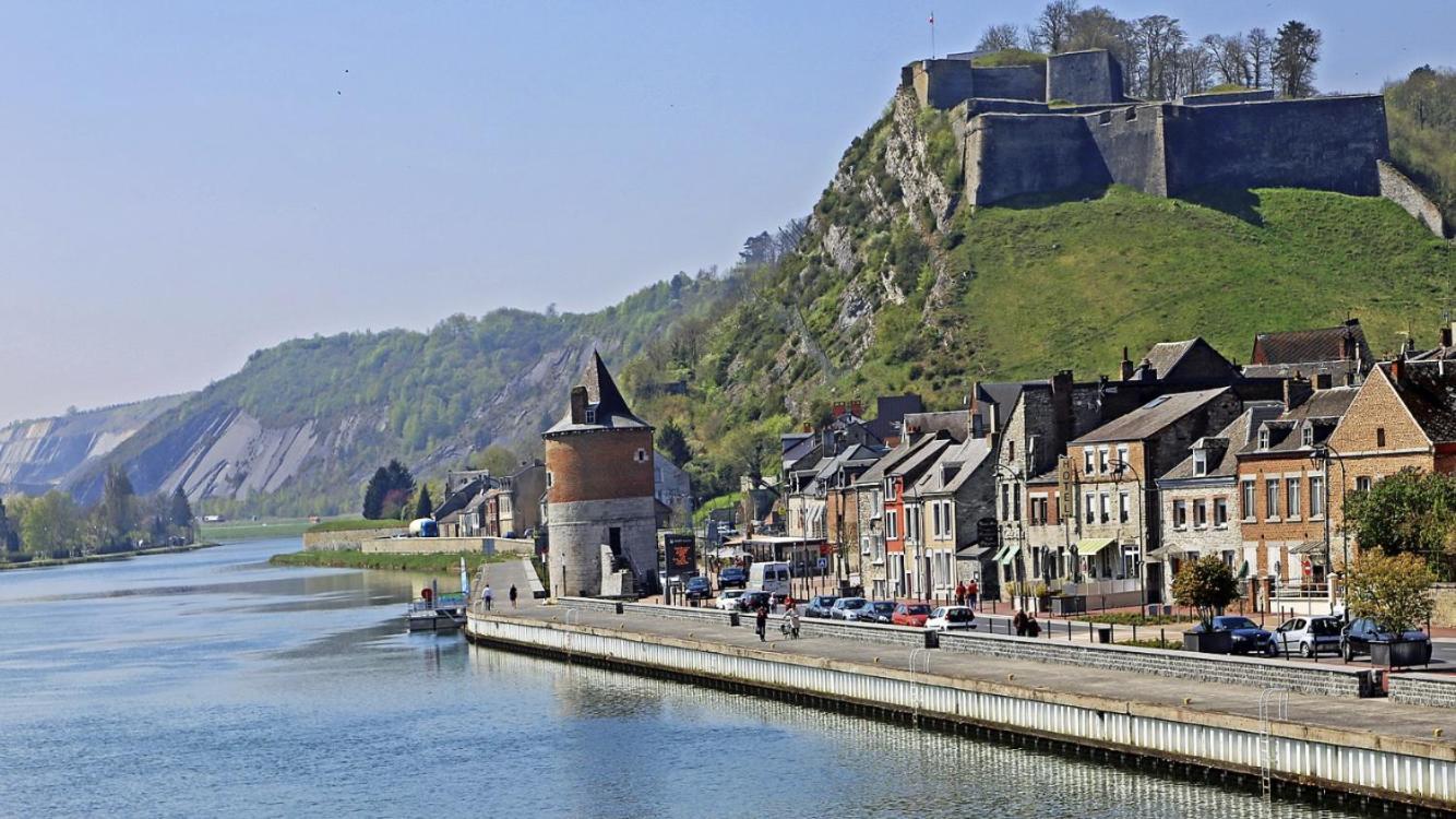 Le Repos De La Meuse Lejlighed Givet Eksteriør billede